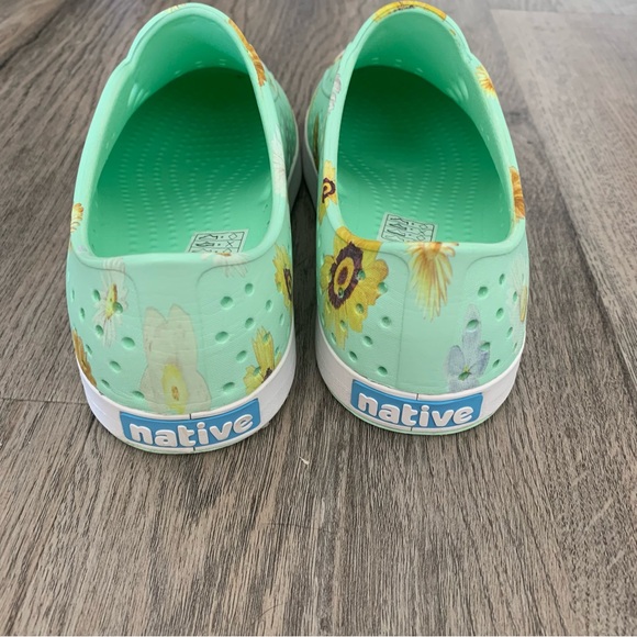 Native Jefferson Memento Floral Green Shoes Women’s 7 Mens 5 Slip On Beach - Picture 4 of 11